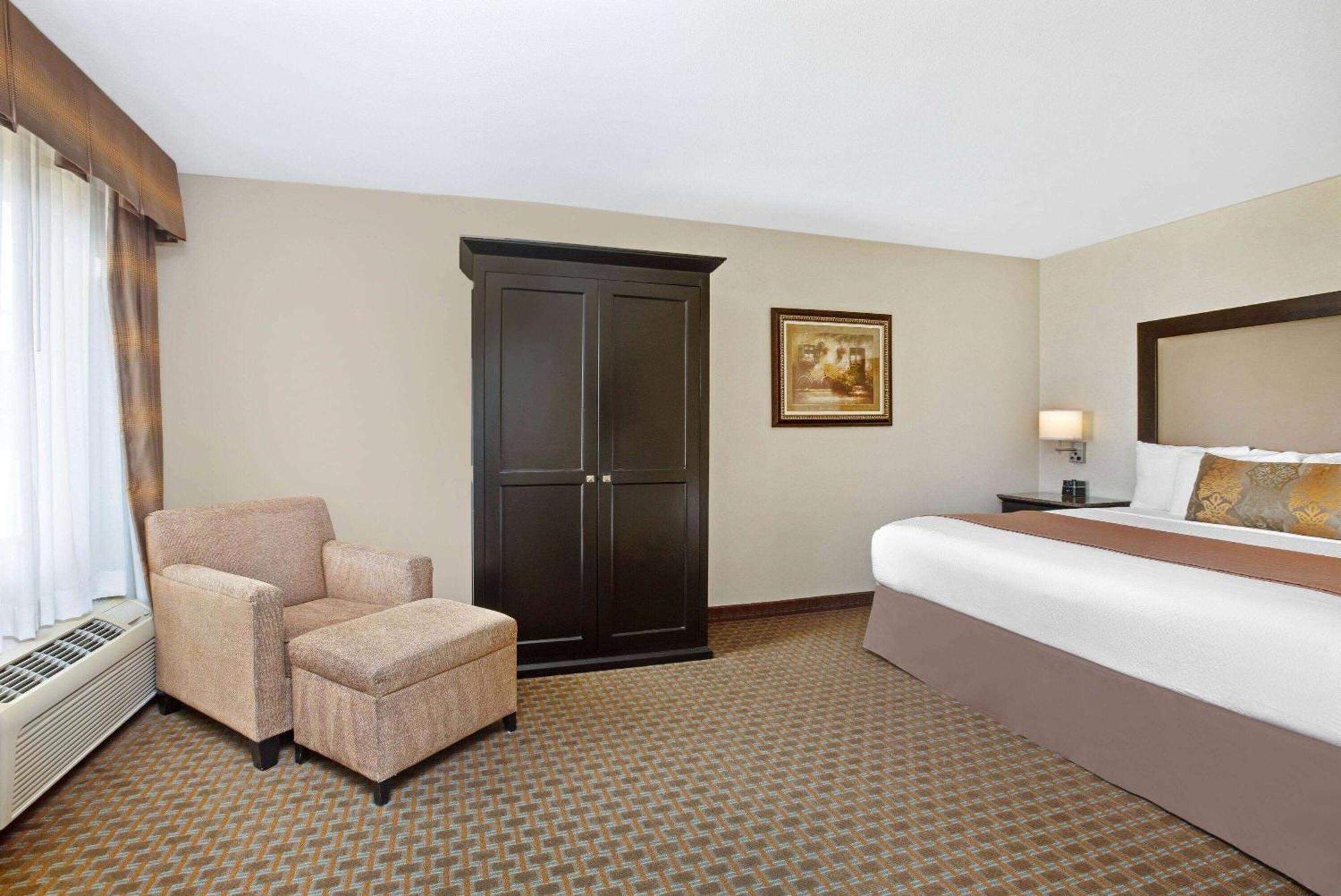 La Quinta By Wyndham Paso Robles Hotel Exterior photo