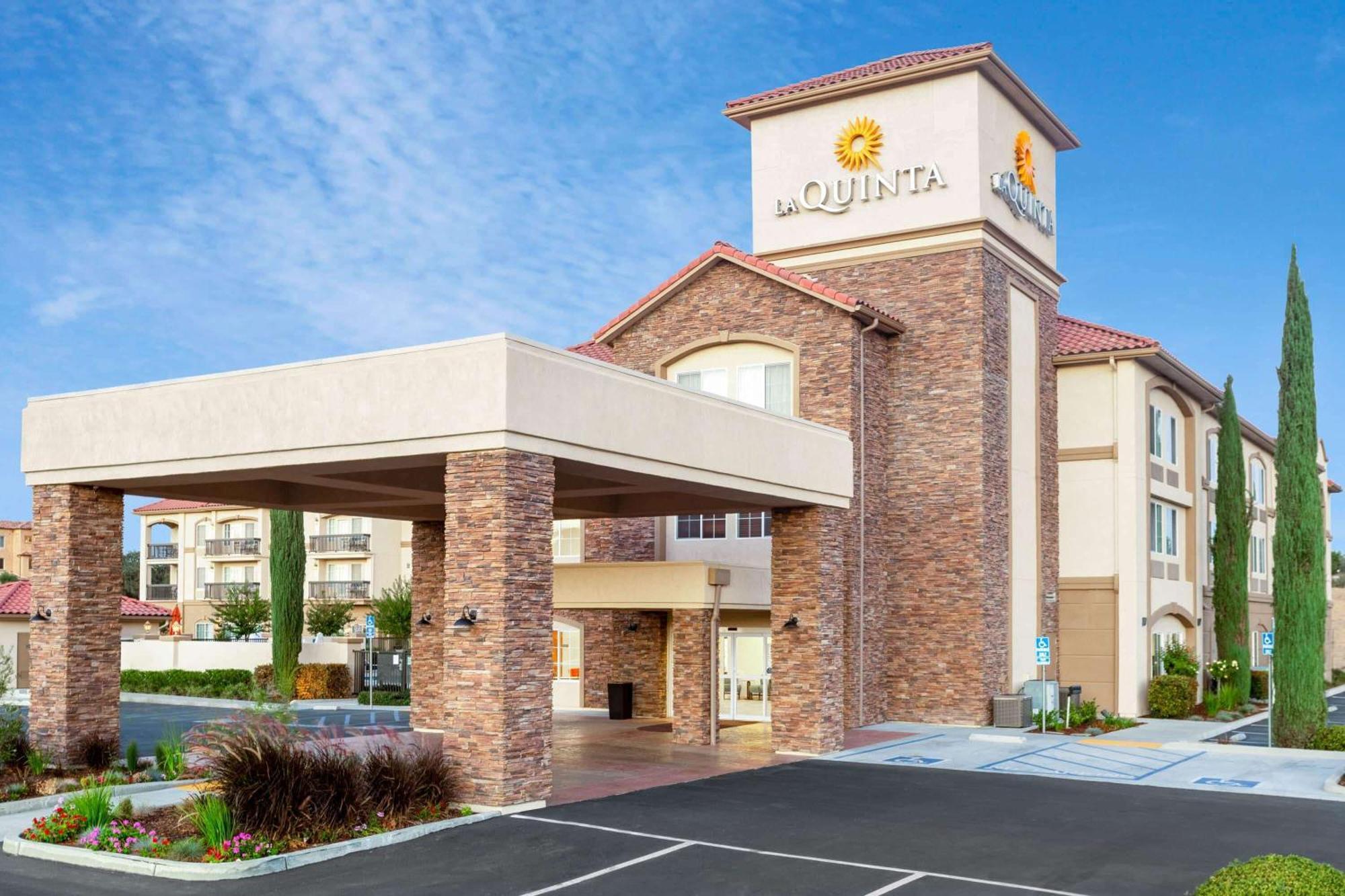 La Quinta By Wyndham Paso Robles Hotel Exterior photo